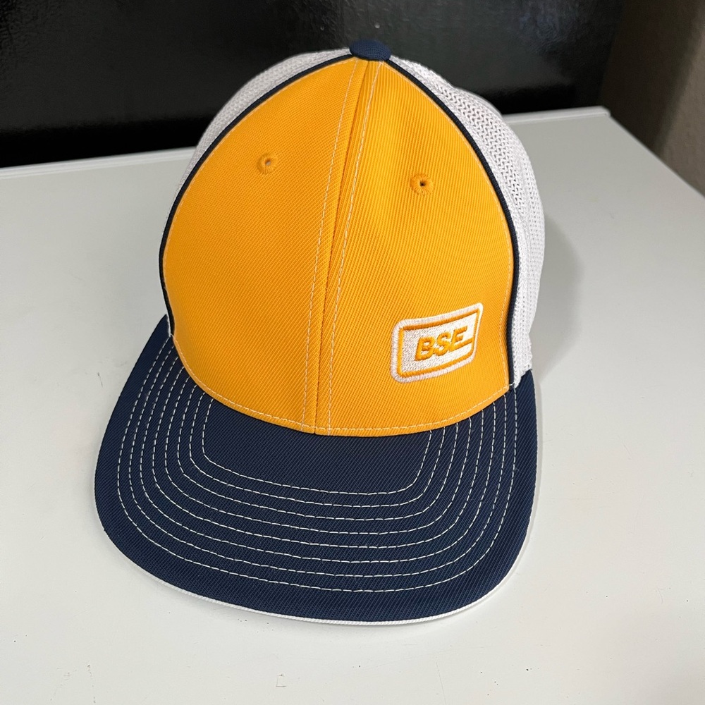 Pacifica Black and White Headwear